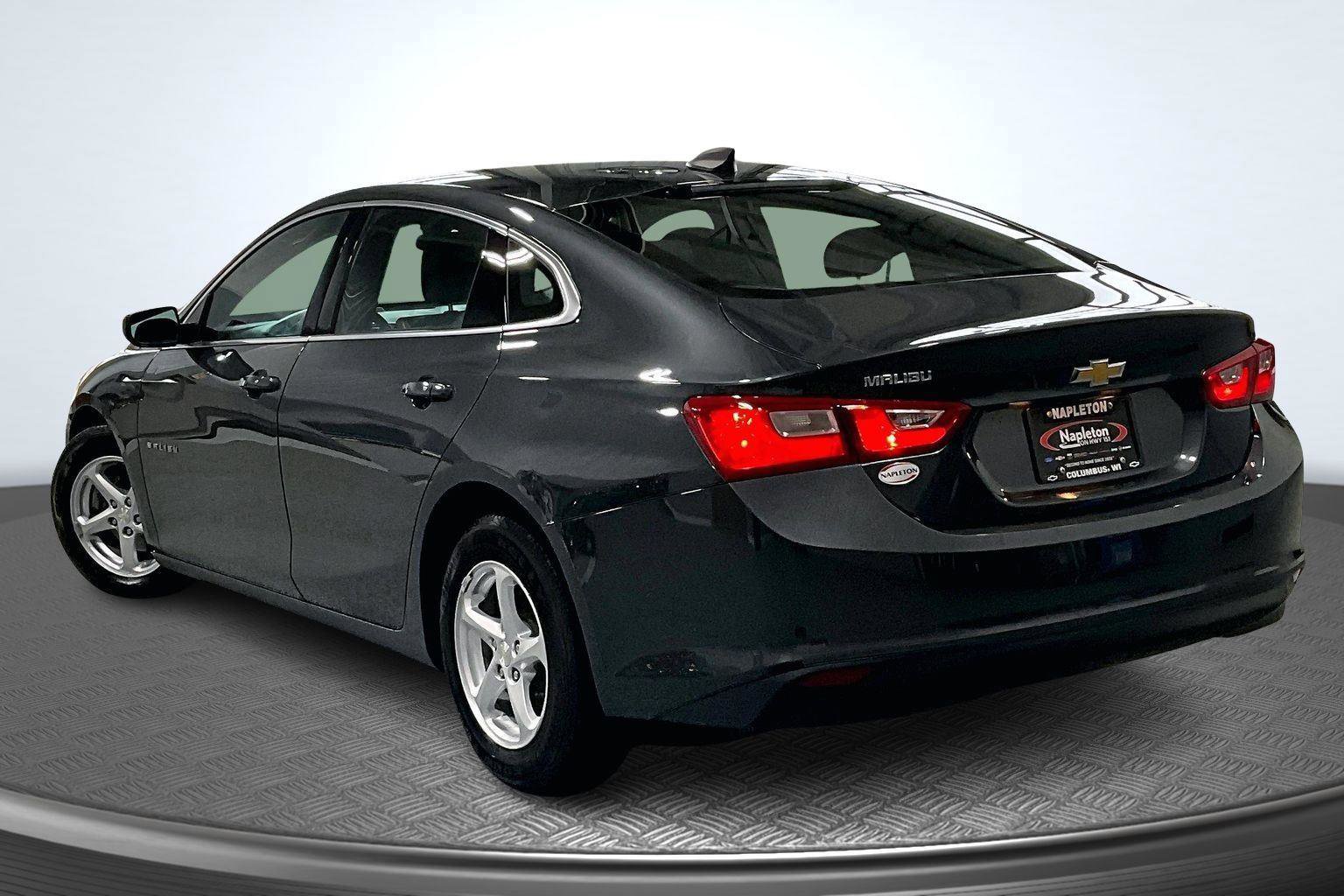 Used 2018 Chevrolet Malibu LS image 14