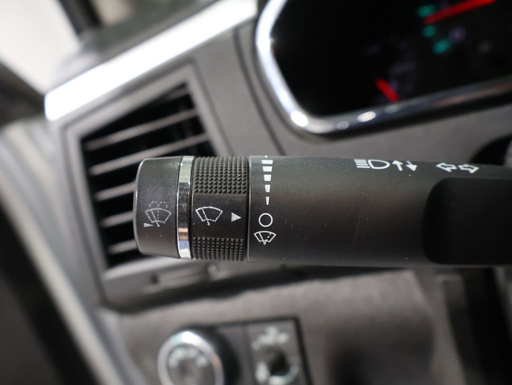 Used 2012 Chevrolet Traverse LT image 33