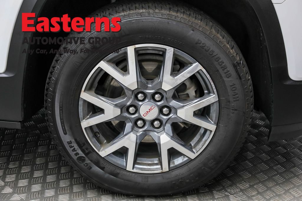 Used 2023 GMC Acadia SLT image 34