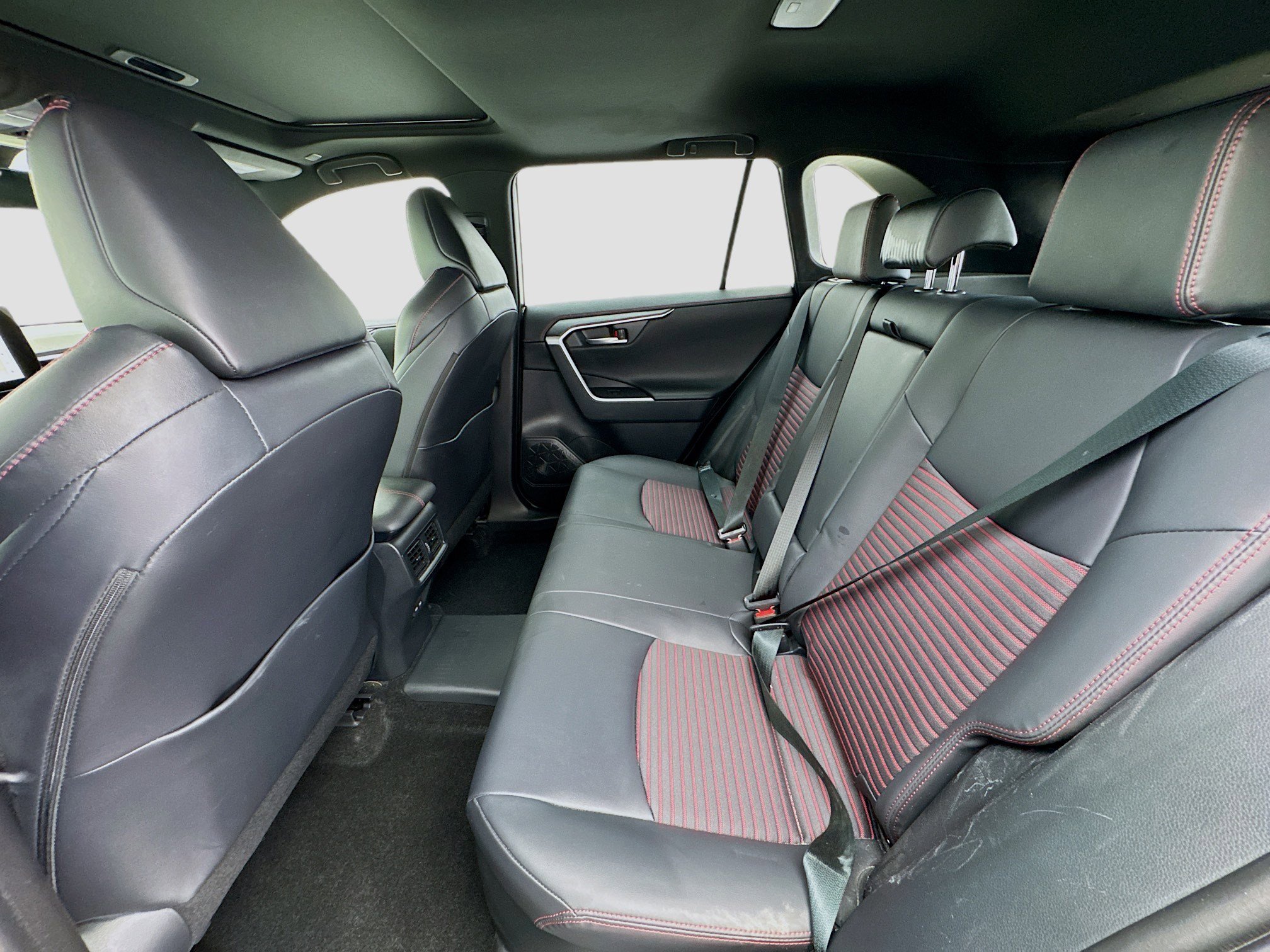 Used 2025 Toyota RAV4 XSE image 16