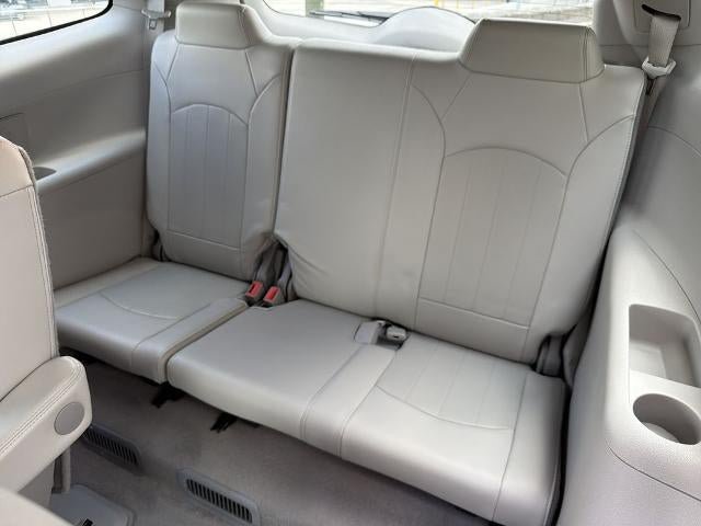 Used 2017 Buick Enclave Premium w/ Experience Buick Package FWD image 22