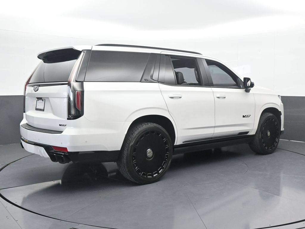 Used 2023 Cadillac Escalade V AWD/4WD image 6