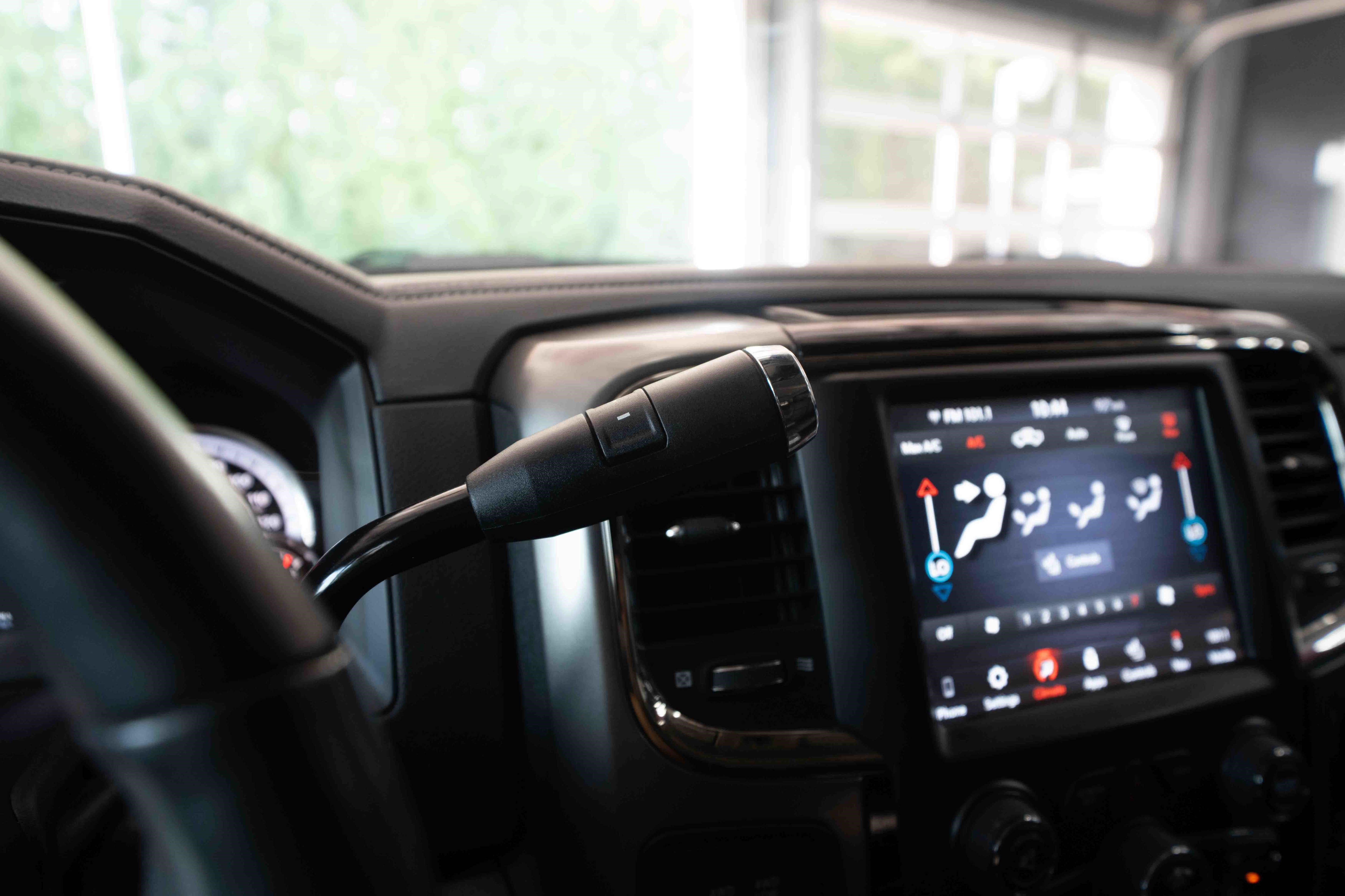 Used 2018 RAM 2500 Laramie w/ Sport Appearance Group AWD/4WD image 14