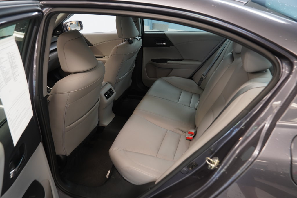 Used 2015 Honda Accord EX-L image 19