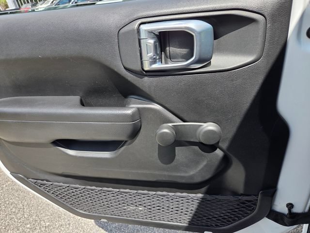 Used 2022 Jeep Wrangler Sport AWD/4WD image 22