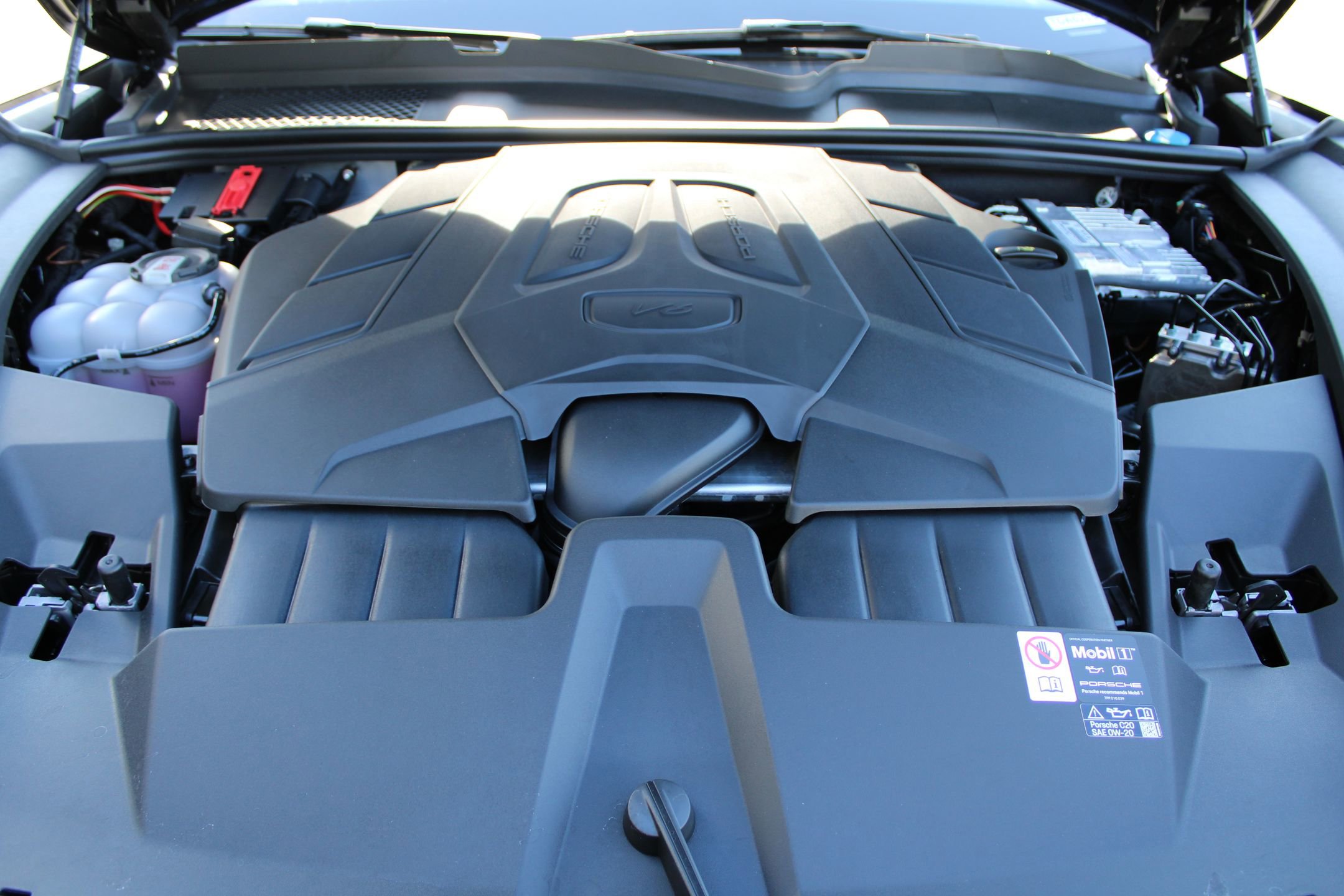 New 2026 Porsche Cayenne image 25