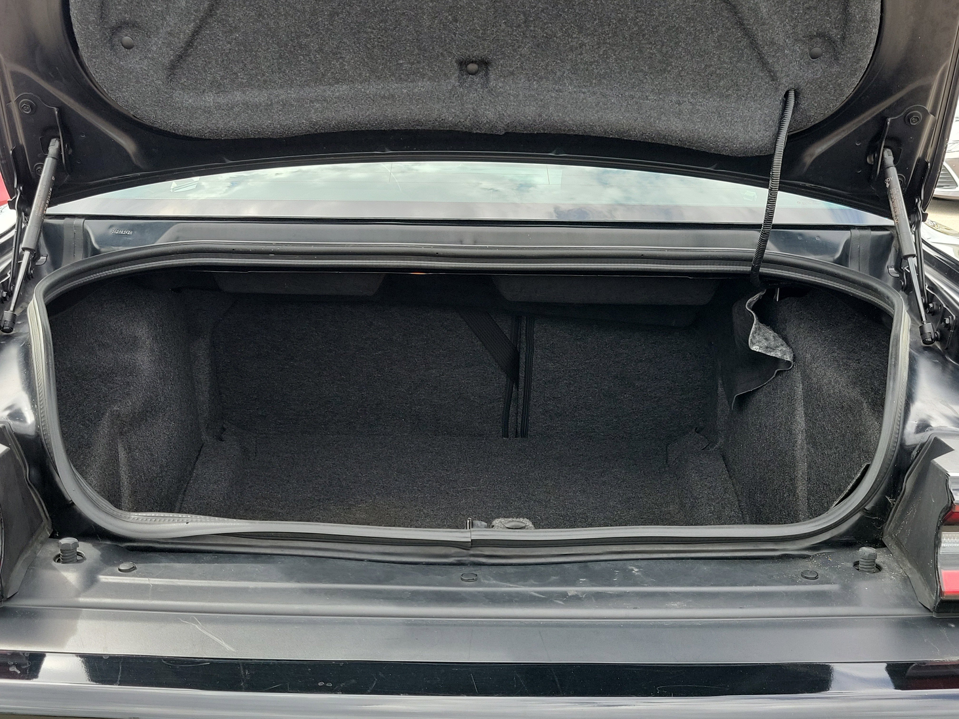 Used 2023 Dodge Challenger SXT w/ Blacktop Package image 11