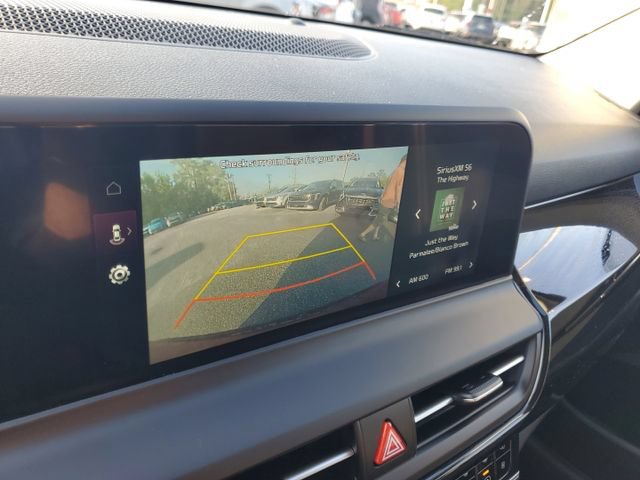 New 2025 Kia Seltos X-Line AWD/4WD image 17