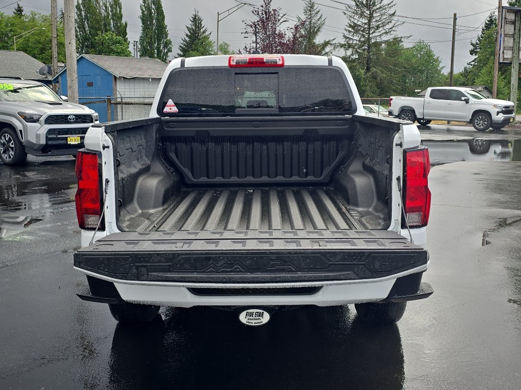 Certified 2024 Chevrolet Colorado LT w/ LT Convenience Package II AWD/4WD image 9