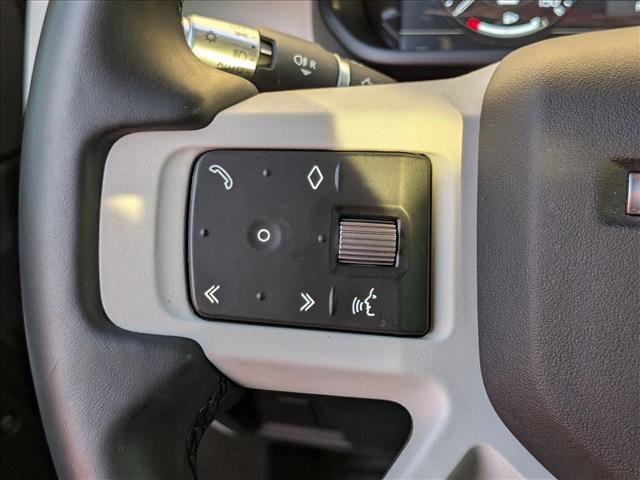 Used 2022 Land Rover Defender 90 S AWD/4WD image 21