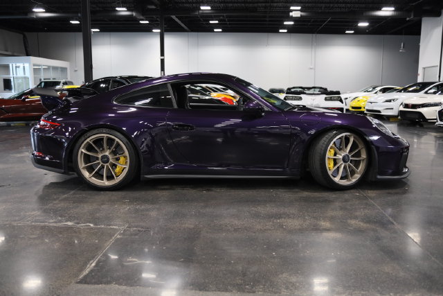 Used 2018 Porsche 911 GT3 RWD image 5