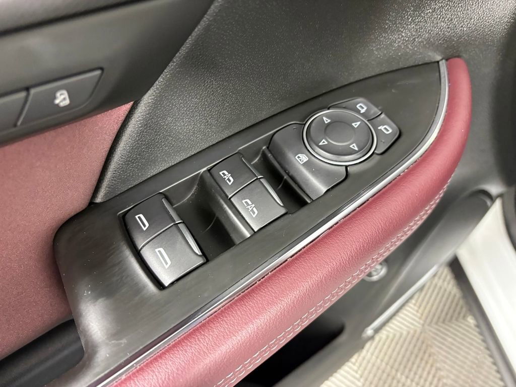 Used 2025 Buick Envision Sport Touring image 13