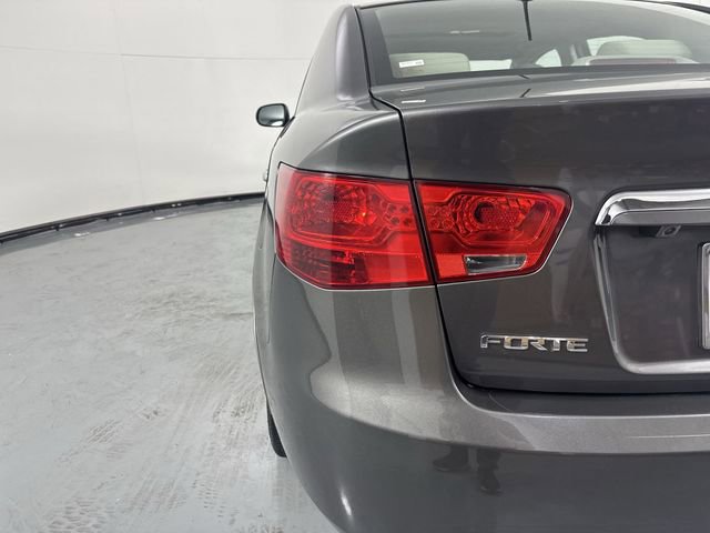 Used 2013 Kia Forte EX w/ Tech Pkg FWD image 31