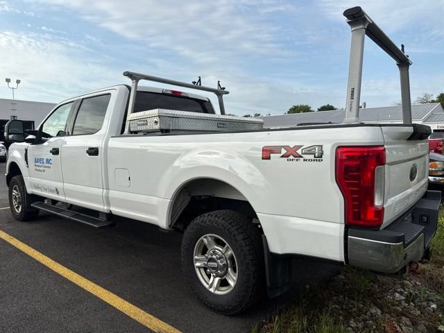 Used 2017 Ford F350 XLT w/ XLT Value Package AWD/4WD image 4