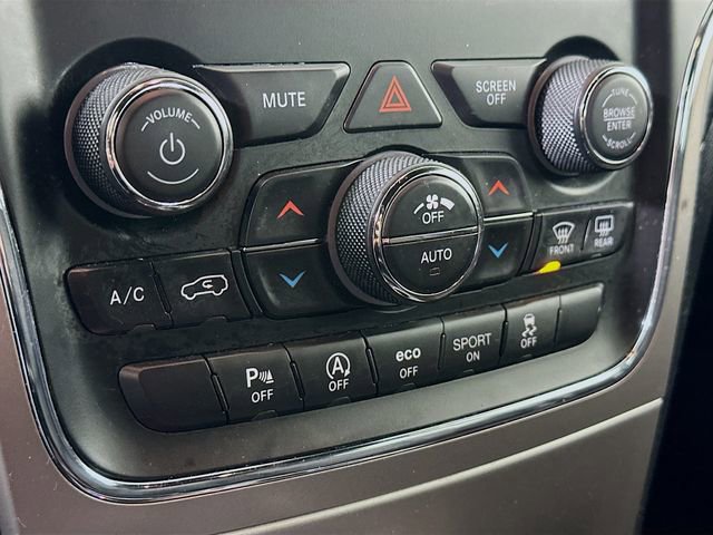 Used 2021 Jeep Grand Cherokee Laredo image 15