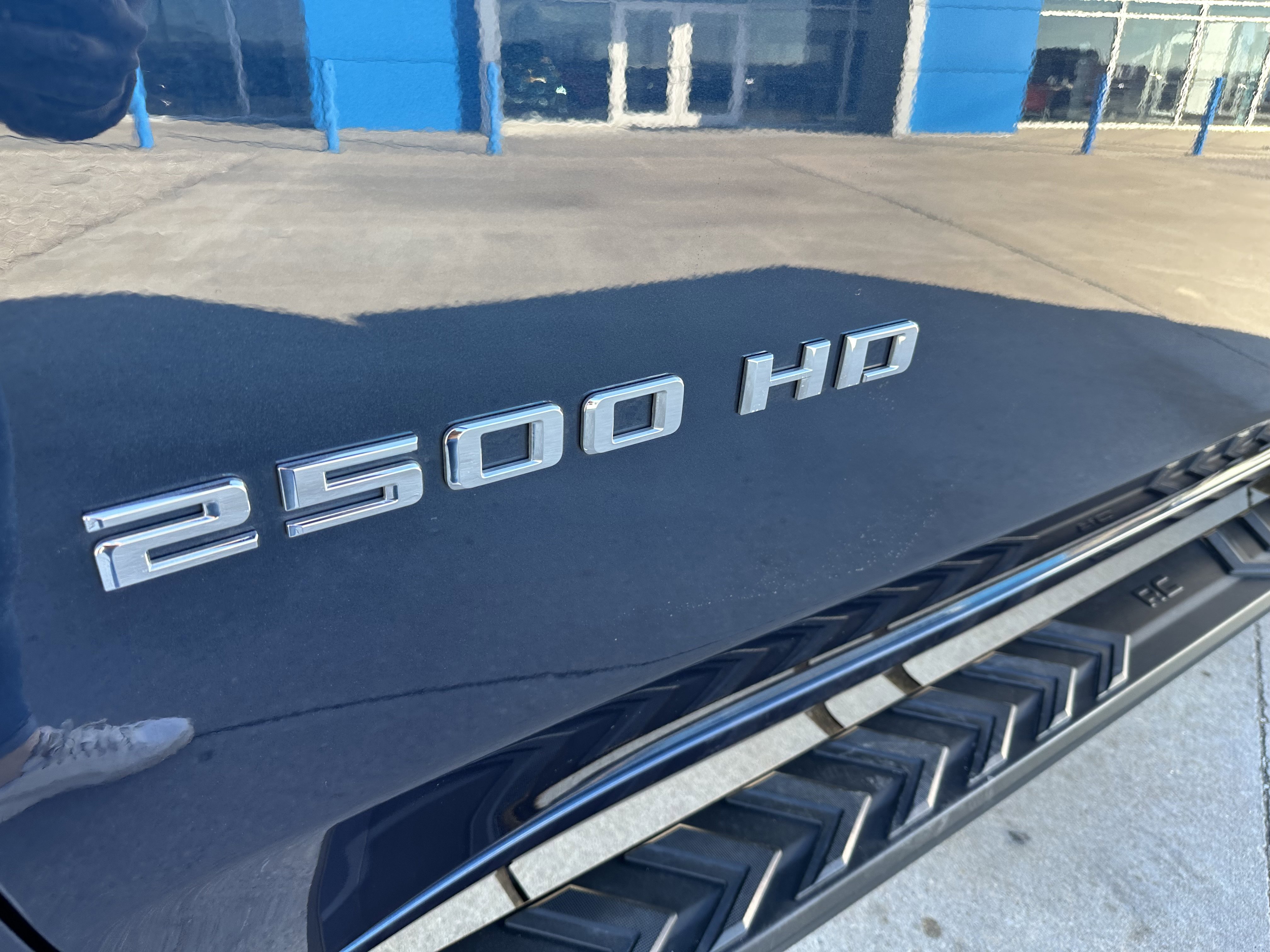 Used 2022 Chevrolet Silverado 2500 Custom w/ Custom Convenience Package image 11