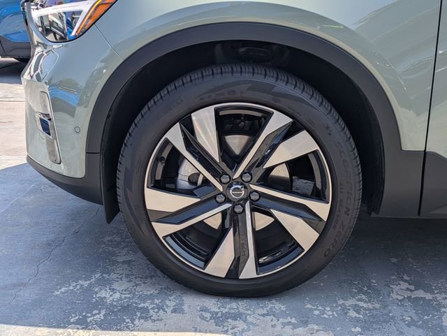 Used 2025 Volvo XC40 B5 Ultra w/ Climate Package AWD/4WD image 10