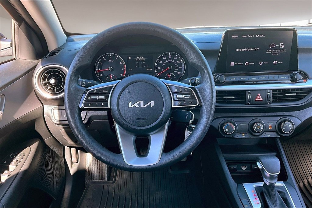 Used 2024 Kia Forte LXS w/ LXS Technology Package image 5