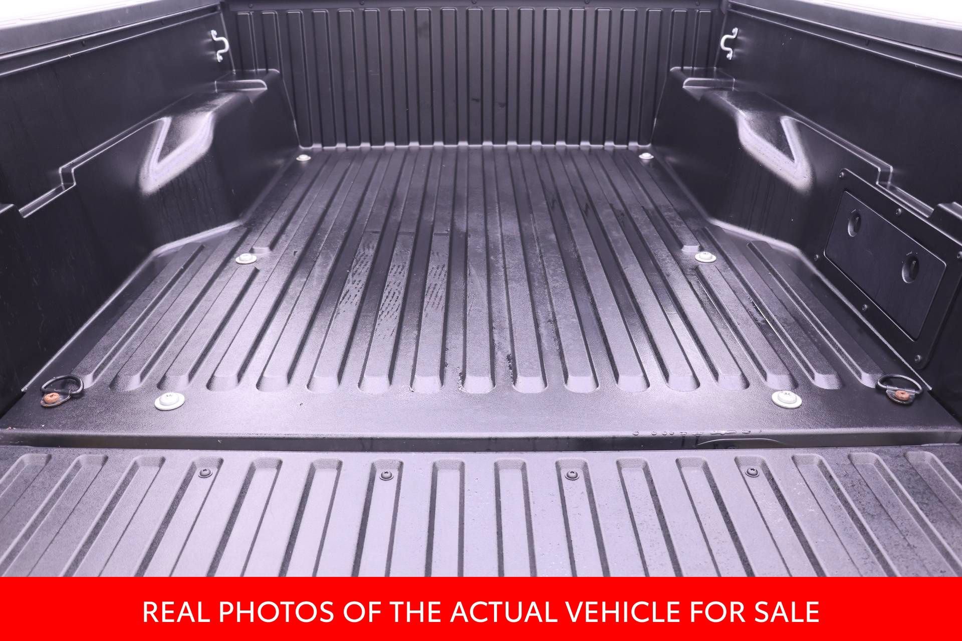 Certified 2023 Toyota Tacoma SR AWD/4WD image 14