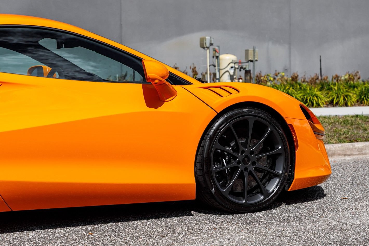 New 2026 McLaren Artura RWD image 14