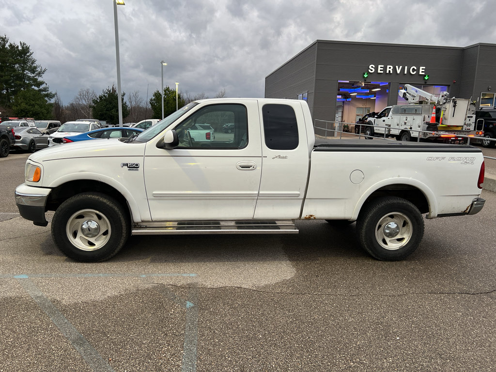 Used 2001 Ford F150 Lariat image 4