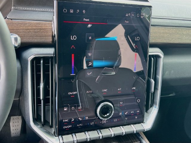 New 2027 GMC Acadia Denali Ultimate AWD/4WD image 11
