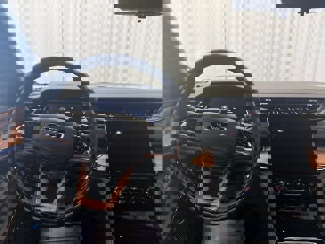 New 2025 Jeep Grand Cherokee Summit image 4