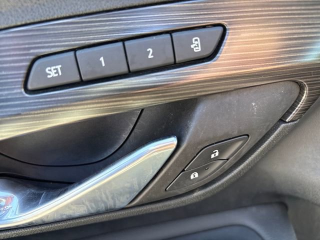 Used 2022 GMC Terrain SLT w/ Tech Package AWD/4WD image 11