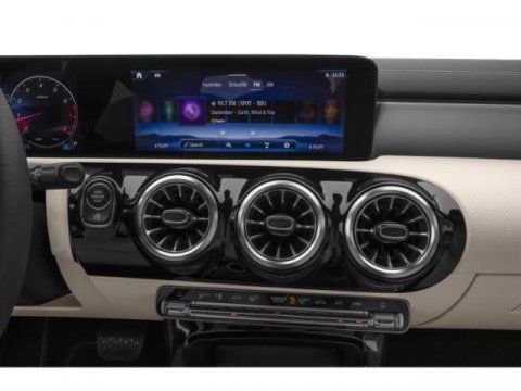 Used 2025 Mercedes-Benz CLA 250 4MATIC image 10