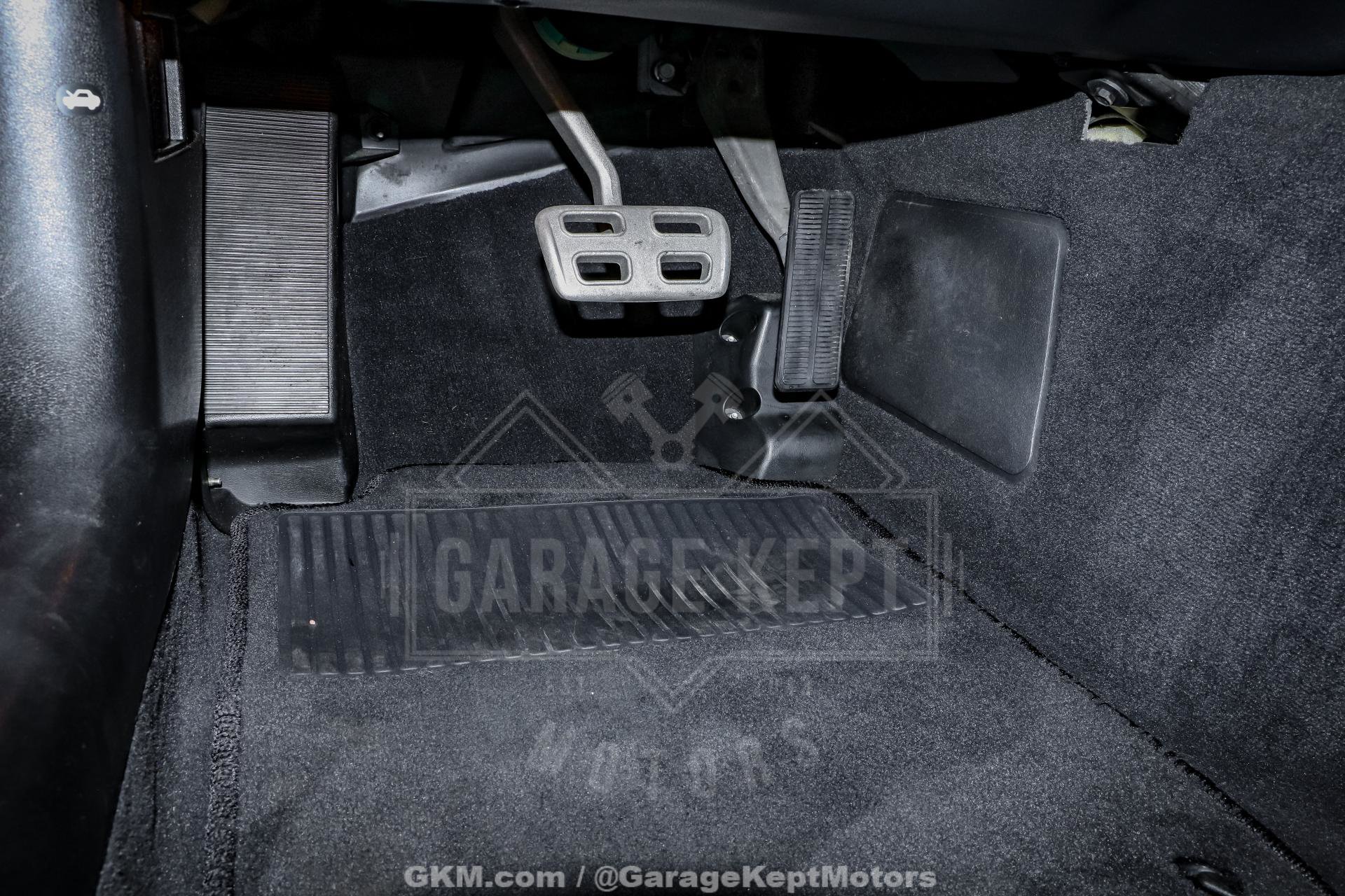 Used 1997 Chevrolet Corvette Coupe w/ Roof Pkg image 81