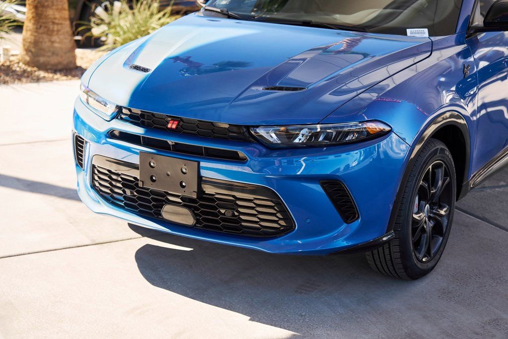 Used 2024 Dodge Hornet R/T w/ Tech Pack w/o Parking image 5