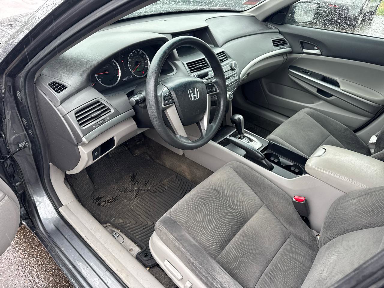 Used 2010 Honda Accord EX image 9