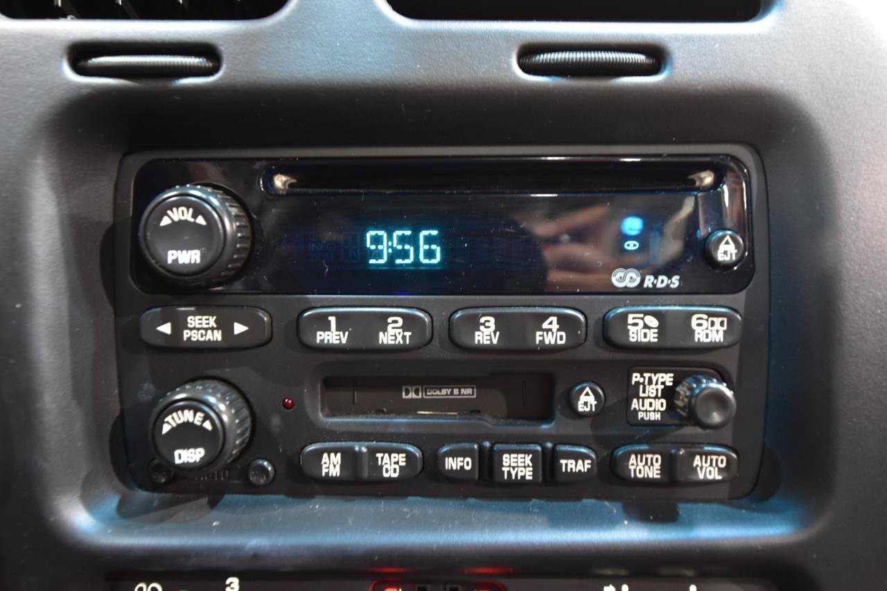 Used 2001 Chevrolet Monte Carlo SS w/ Preferred Equipment Group FWD image 19