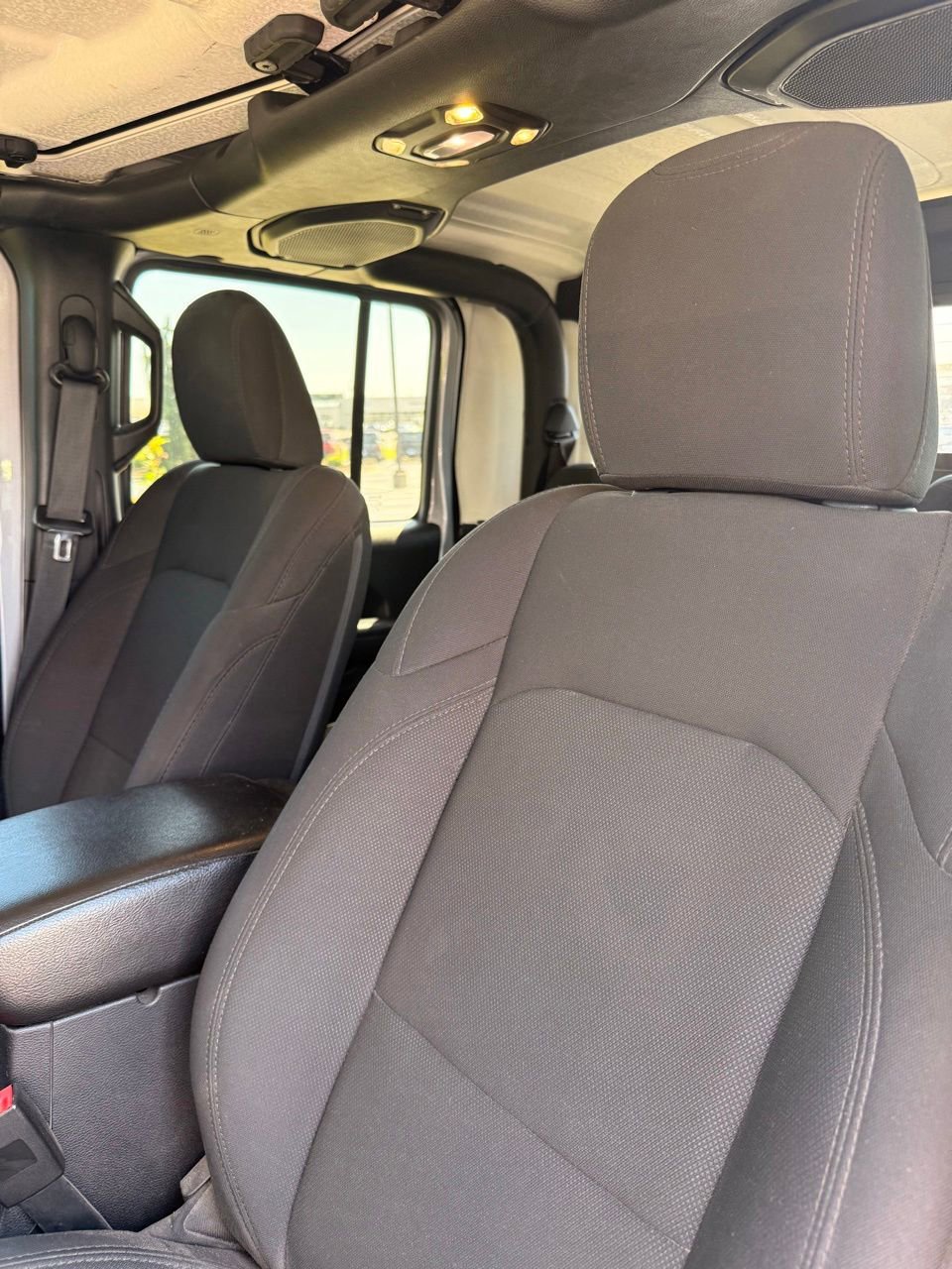 Used 2020 Jeep Gladiator Sport w/ Quick Order Package 24S AWD/4WD image 13