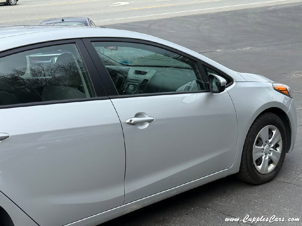 Used 2015 Kia Forte LX image 41