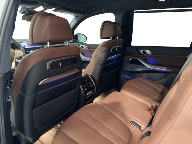 Used 2024 BMW ALPINA XB7 AWD/4WD image 9