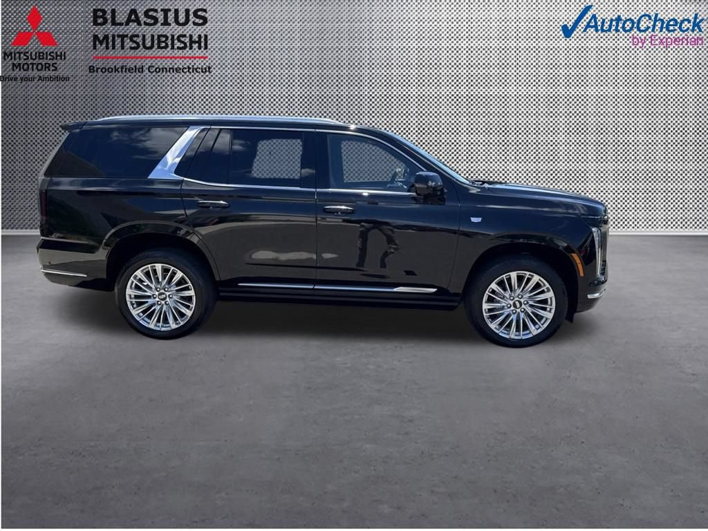 Used 2026 Cadillac Escalade Luxury AWD/4WD image 14