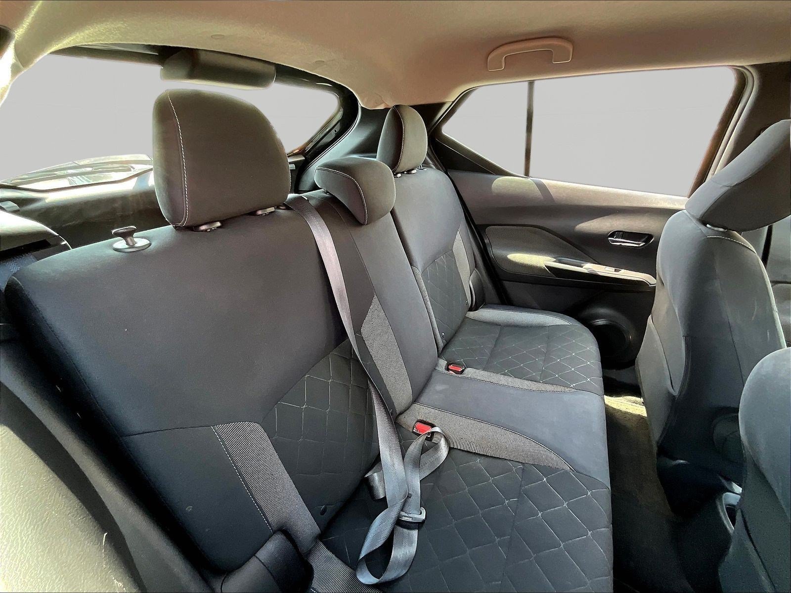 Used 2018 Nissan Kicks SV FWD image 24