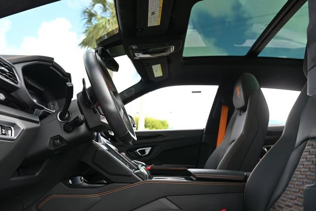 Used 2023 Lamborghini Urus S AWD/4WD image 31