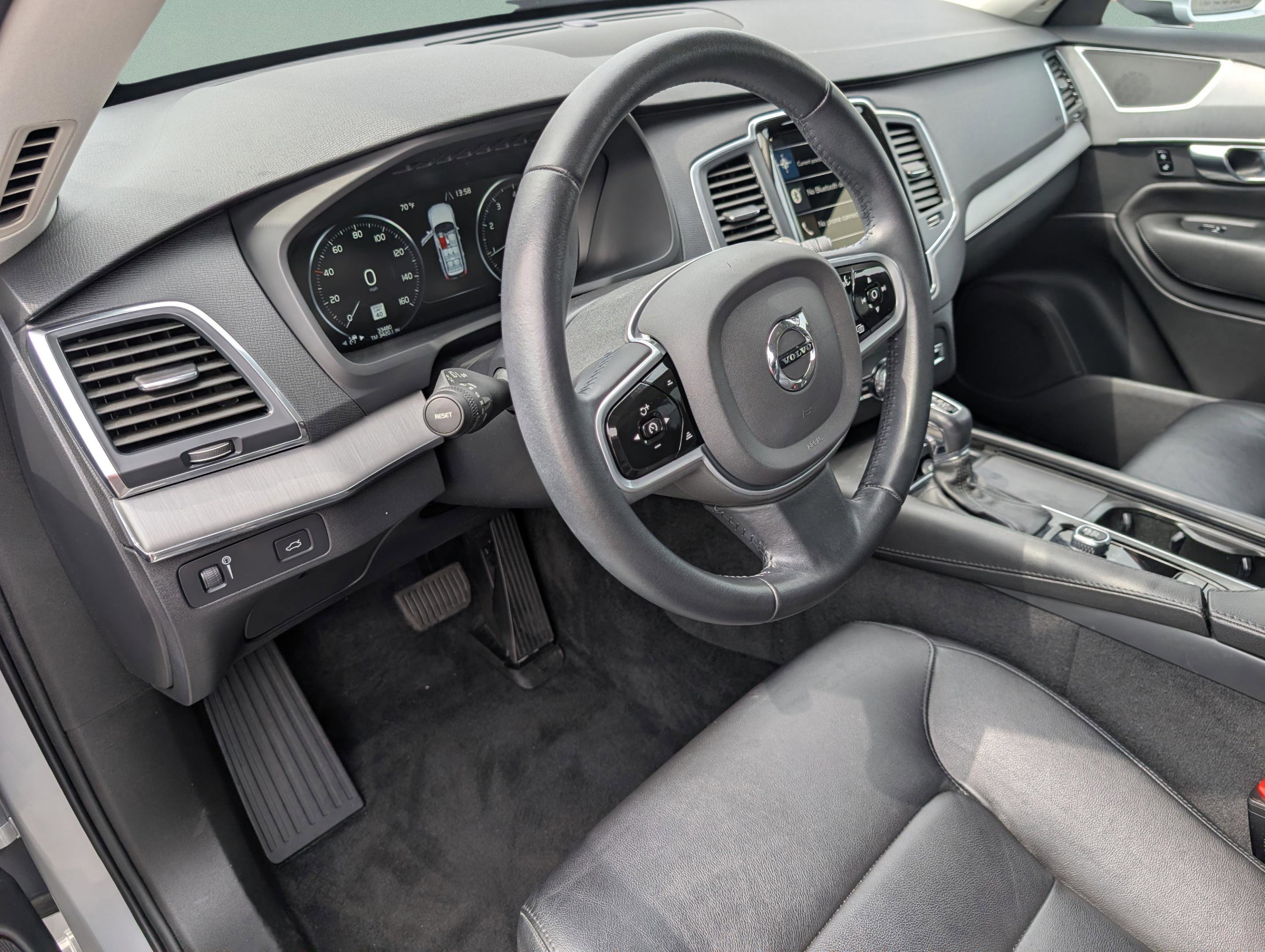 Used 2022 Volvo XC90 T5 Momentum image 73