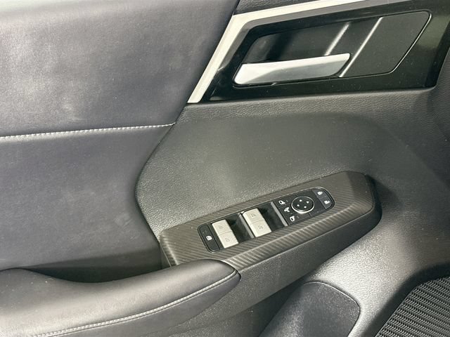 Used 2023 Mitsubishi Outlander SE AWD/4WD image 25