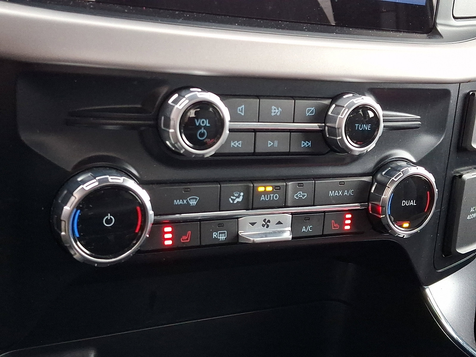 Certified 2023 Ford F150 XLT w/ Equipment Group 302A High image 20