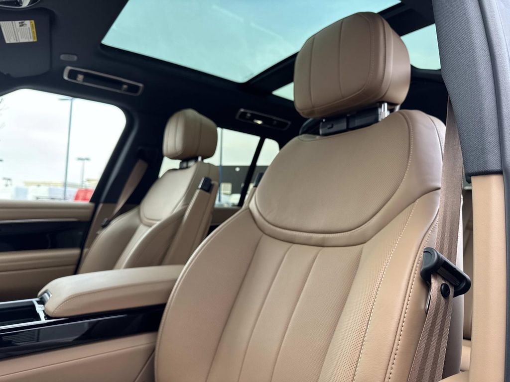 New 2026 Land Rover Range Rover SE AWD/4WD image 21