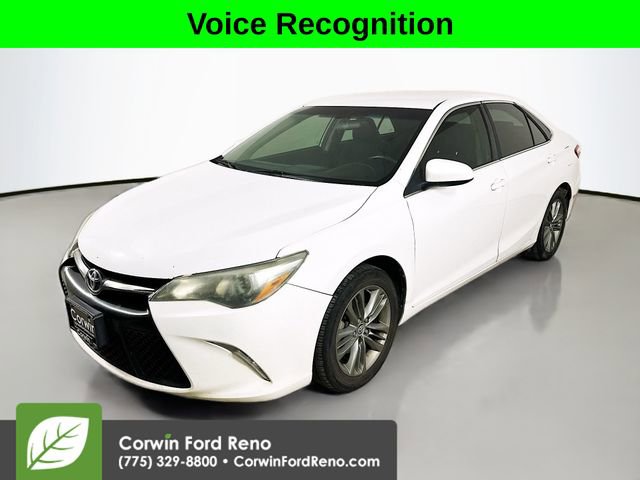 Used 2015 Toyota Camry SE image 3