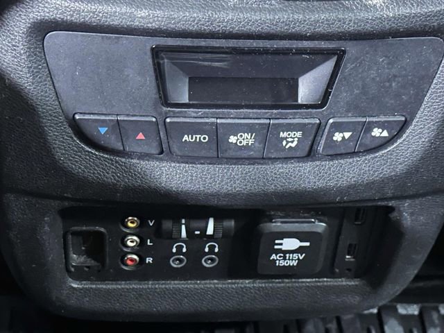 Used 2017 Honda Pilot Touring image 23