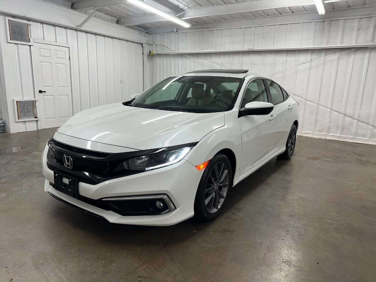 Used 2020 Honda Civic EX image 1
