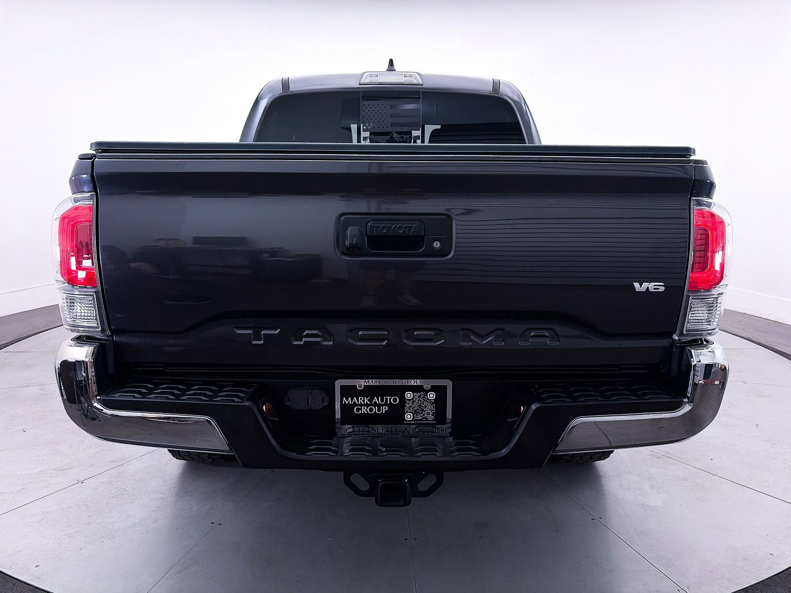 Used 2021 Toyota Tacoma TRD Off-Road AWD/4WD image 9
