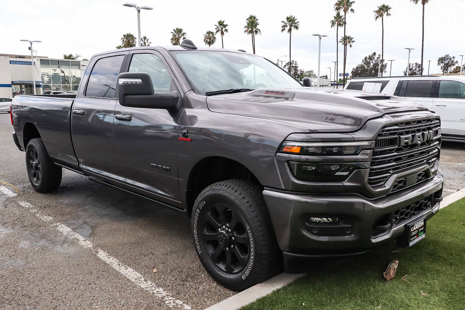 Used 2025 RAM 3500 Laramie AWD/4WD image 8