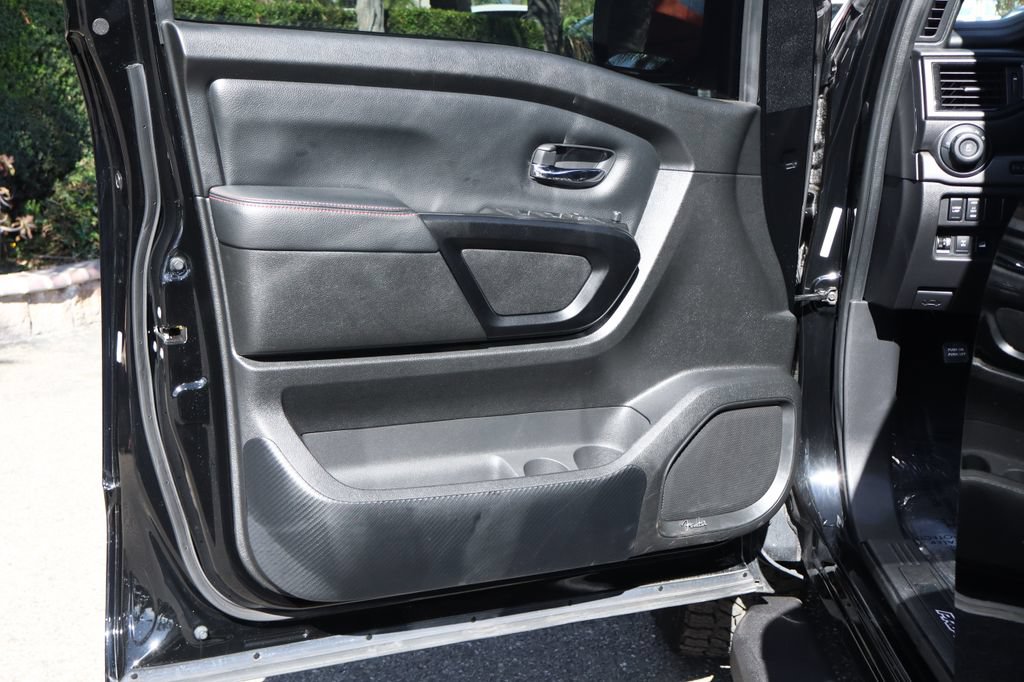 Used 2024 Nissan Titan PRO-4X w/ Pro-4x Utility Package AWD/4WD image 18