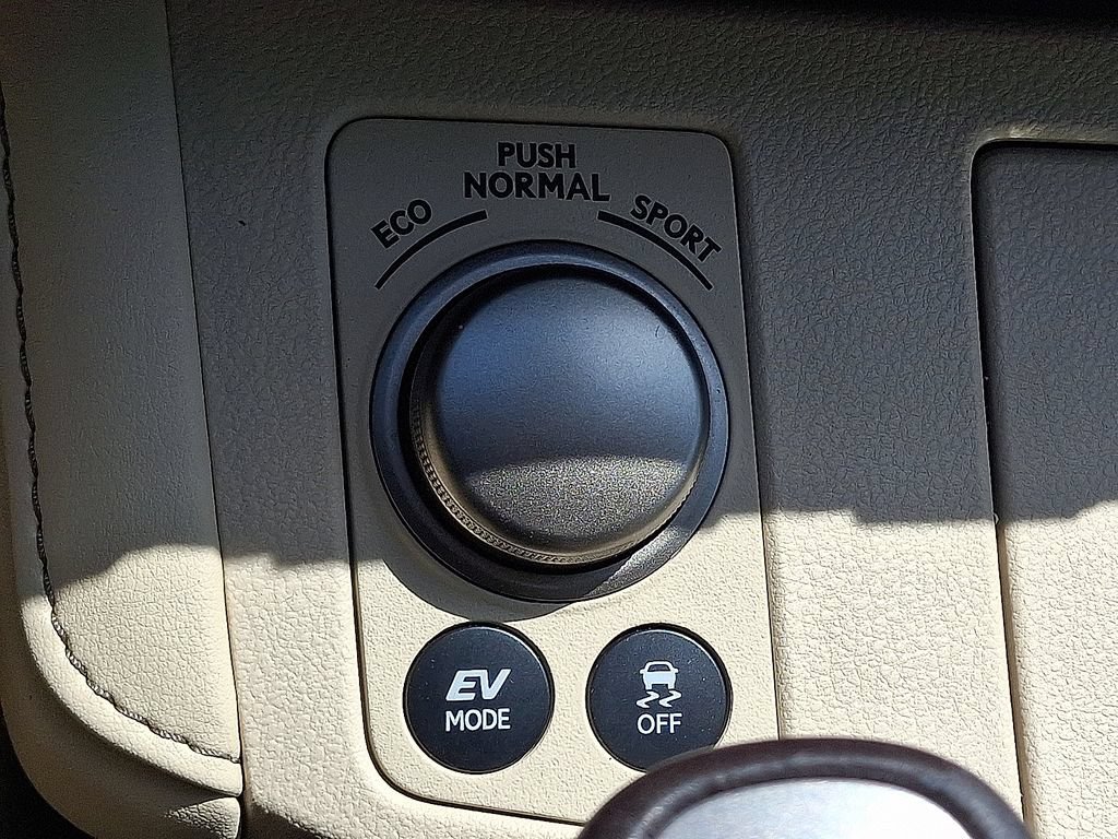 Used 2016 Lexus ES 300h w/ Navigation System Package FWD image 25